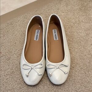 Steve Madden Cream Bow Flats